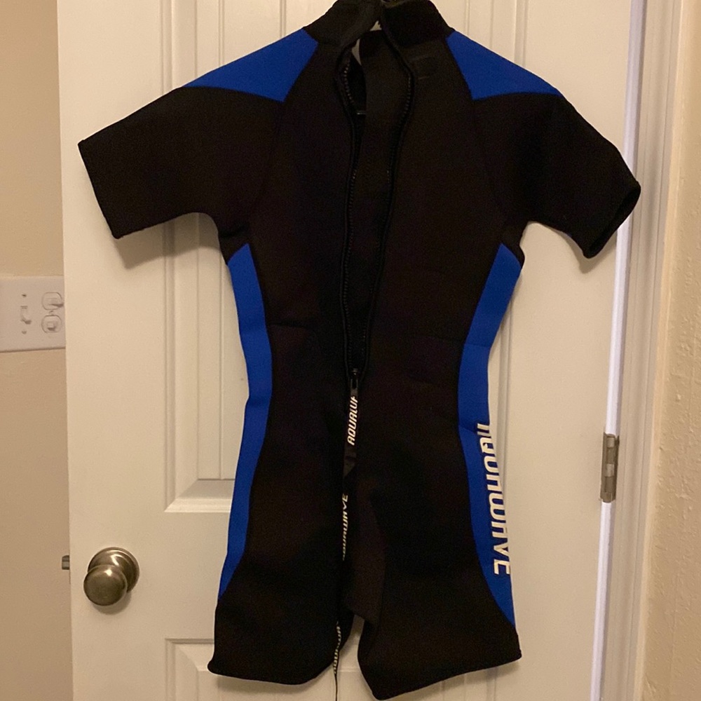 XS aquawave wetsuit